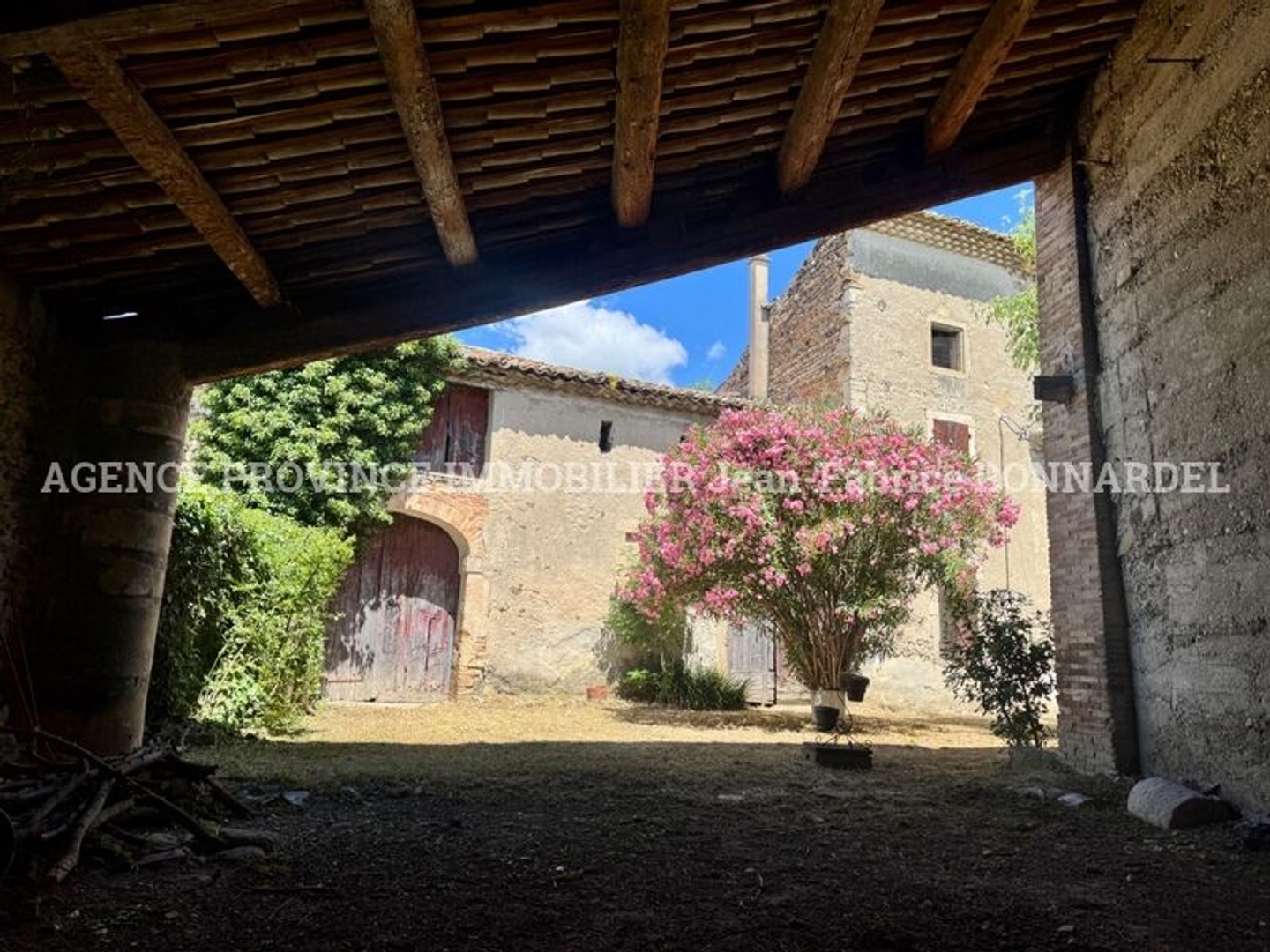 Maison à vendre - 5 pièces - 300m2 - Visan (84820)