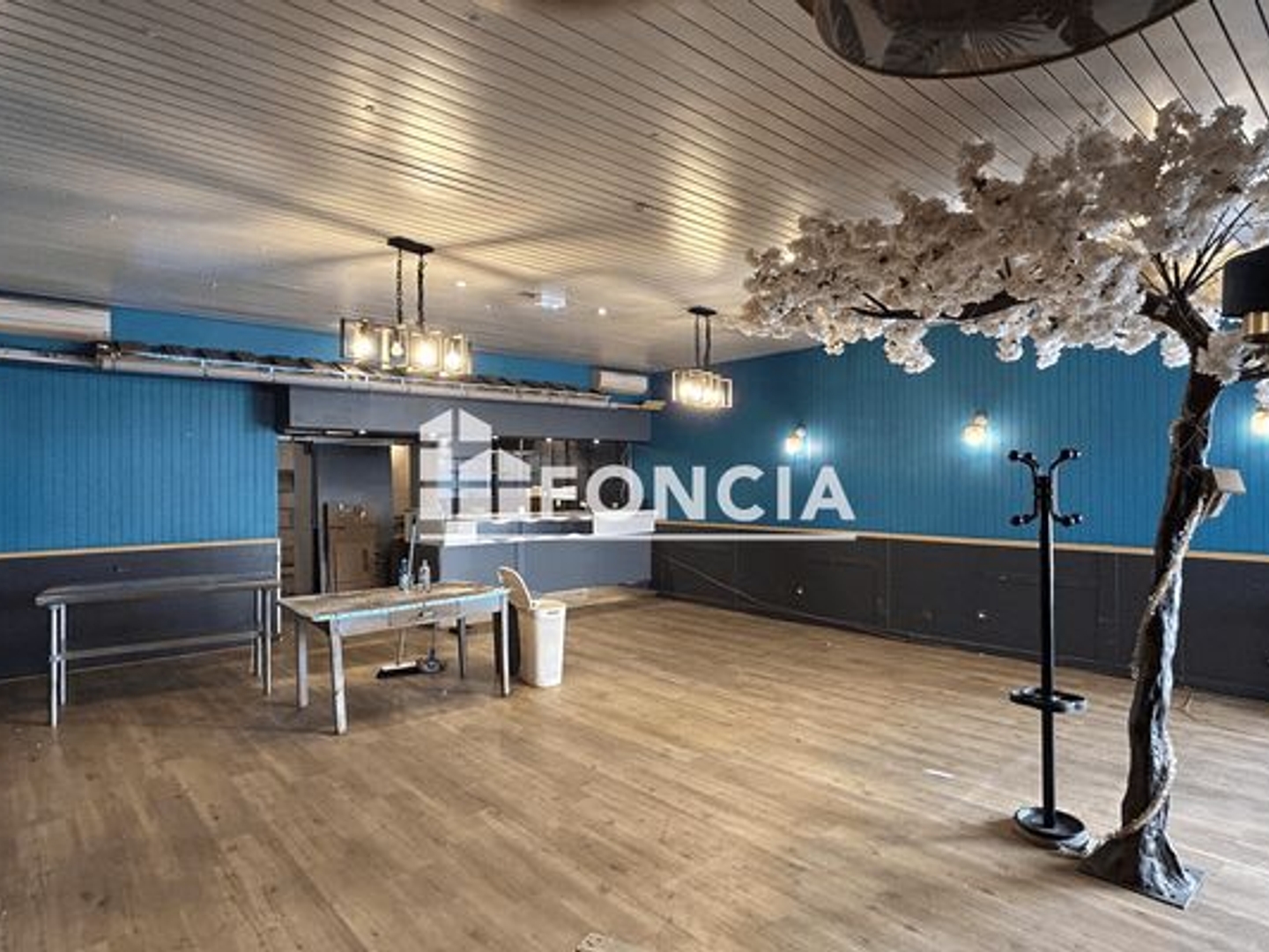 Locaux à vendre - 100m2 - Draguignan (83300)