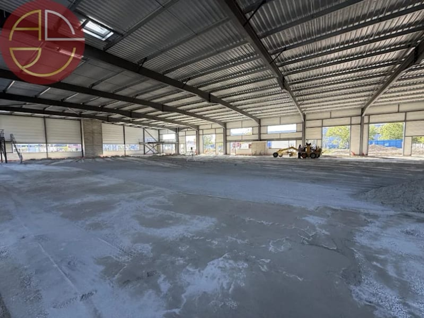 Locaux à vendre - 1 pièce - 2268m2 - Portet-Sur-Garonne (31120)