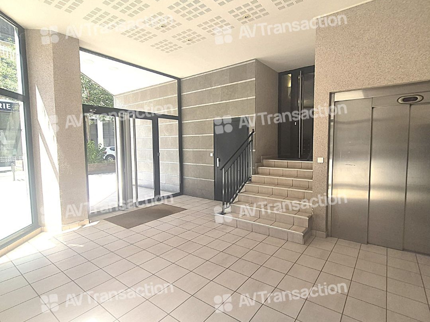 T3 67 m² - SEJOUR 32 m² – GRANDE TERRASSE – GARAGE