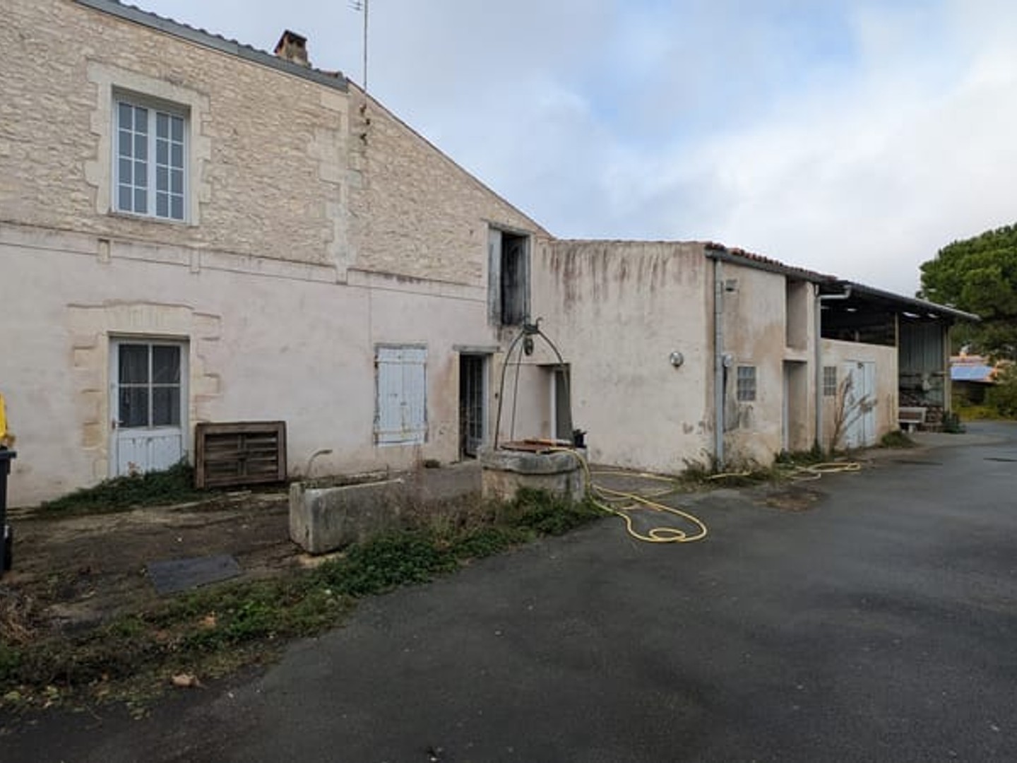 Maison à vendre - 4 pièces - 330m2 - Aytré (17440)