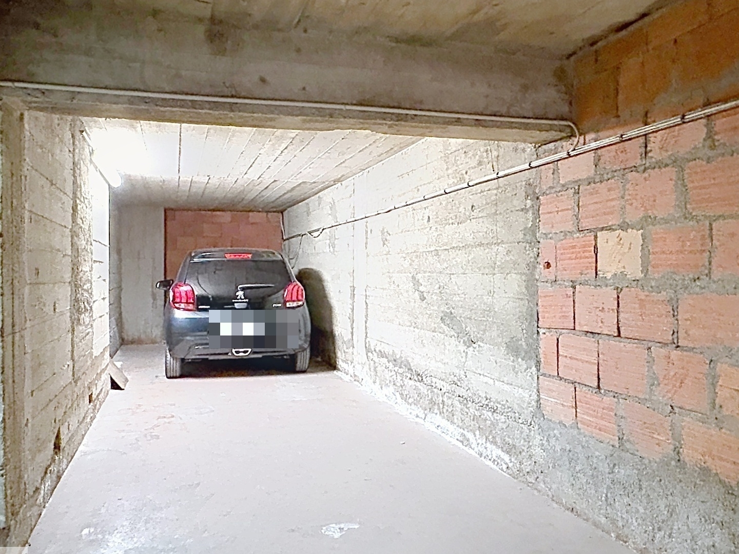 Parking / garage / box à vendre - 27m2 - Vichy (03200)