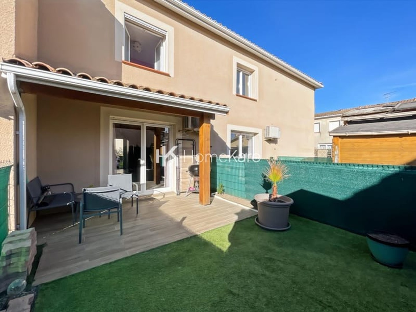 JOLIE MAISON MITOYENNE !