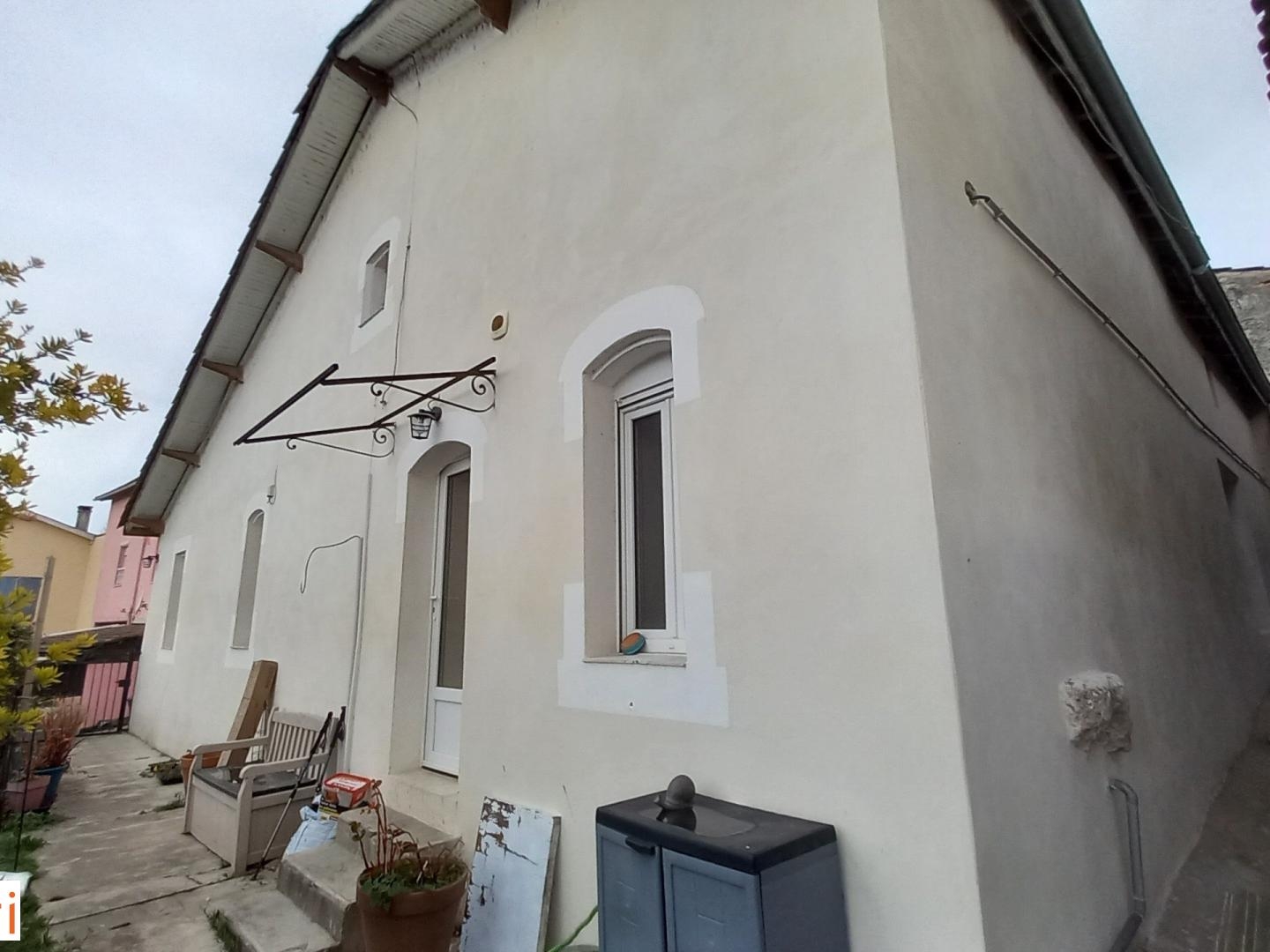 Maison 120m2, 4 chambres, dépendances , jardin