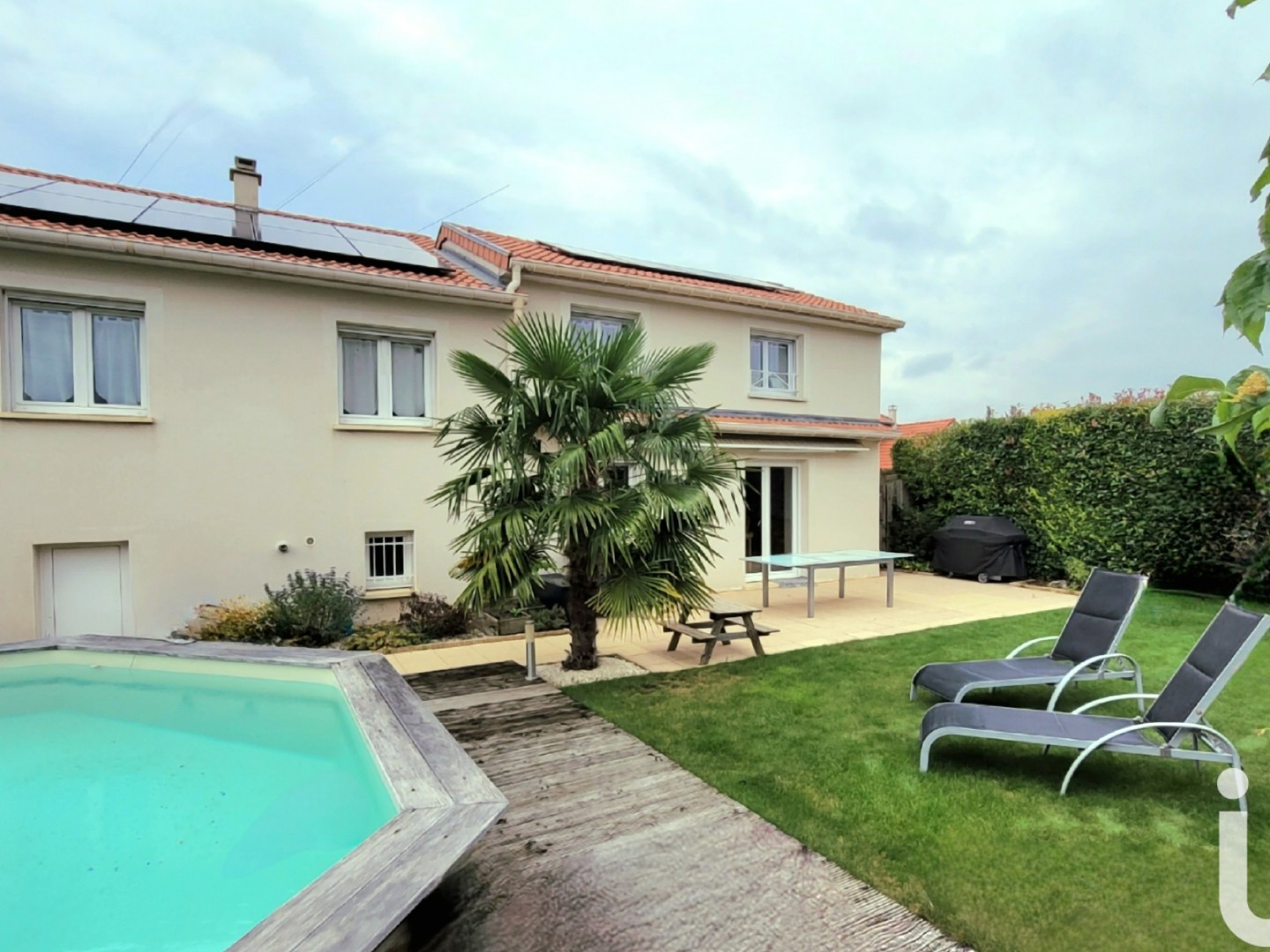 Maison 6 pièces 145 m²