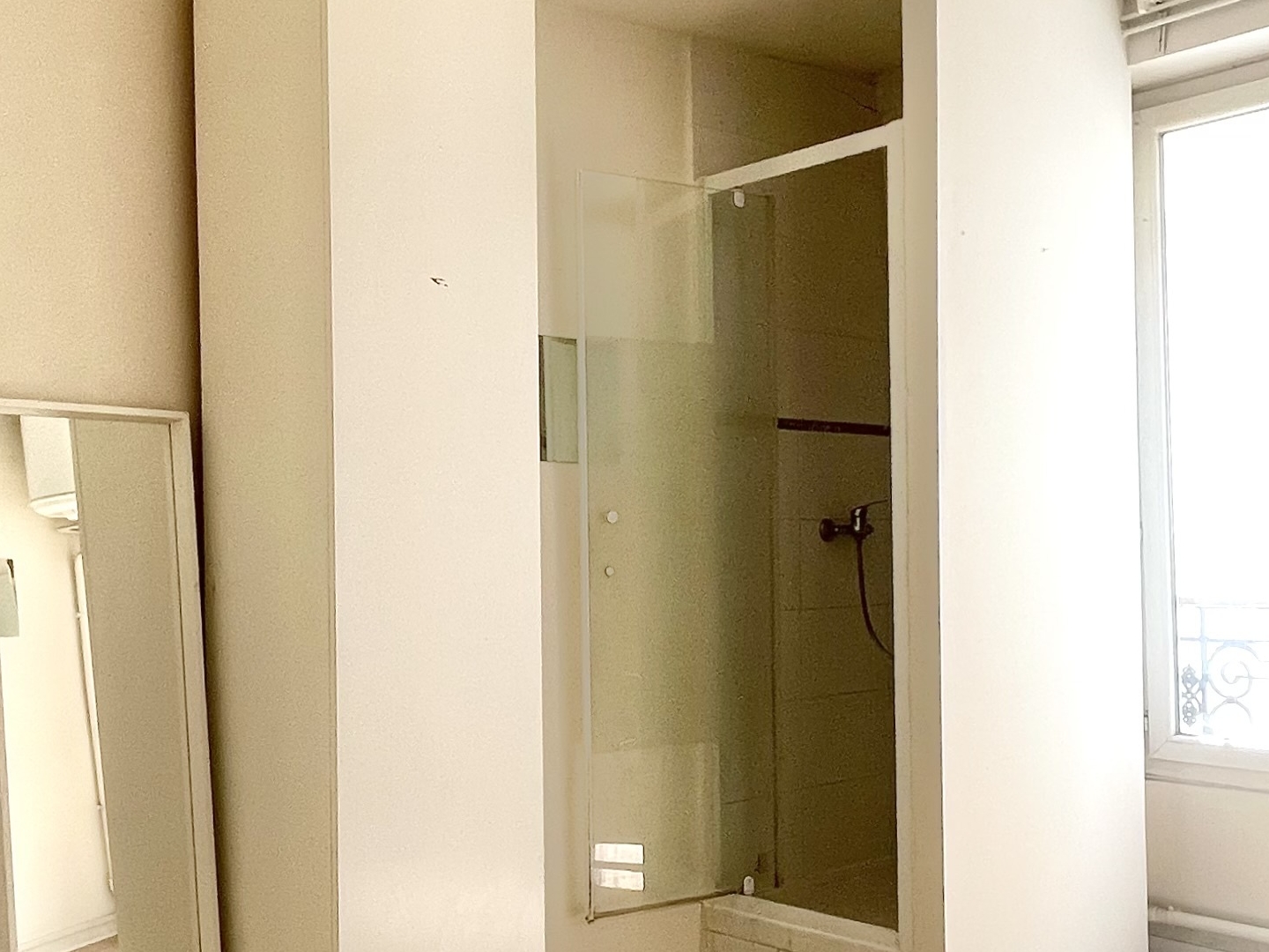 Appartement à vendre - 1 pièce - 12m2 - Paris 18e (75018)