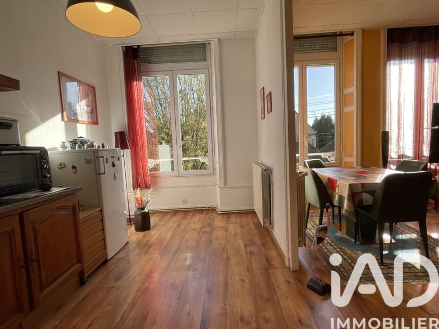 Maison avec appartements 221 m²