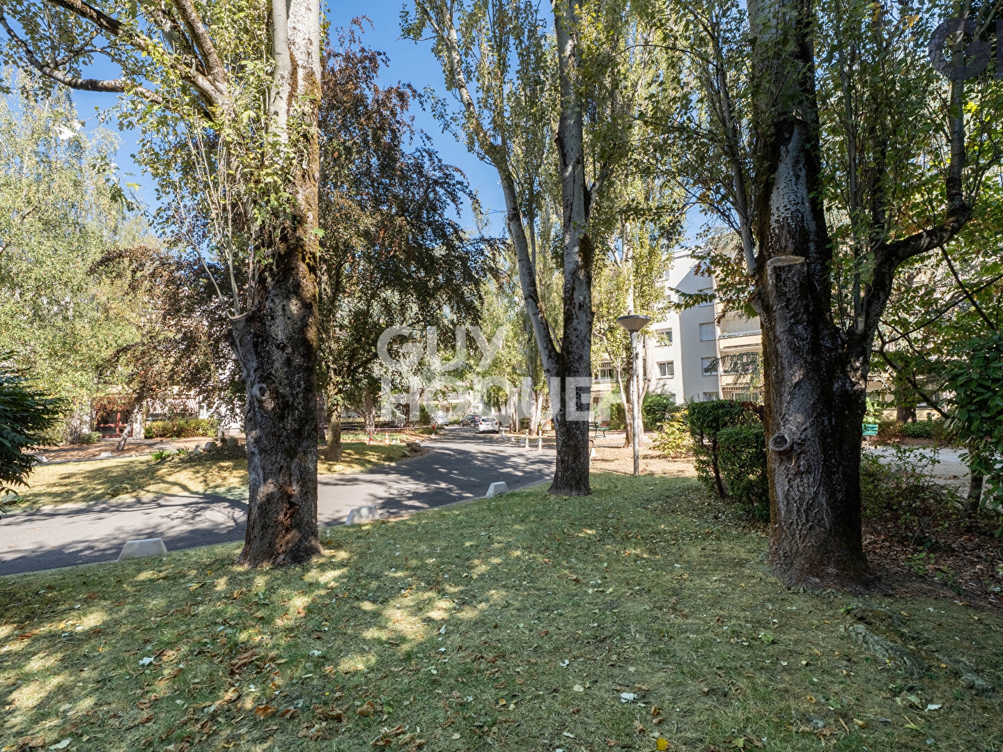 Appartement à vendre - 4 pièces - 77m2 - Évry-Courcouronnes (91000)