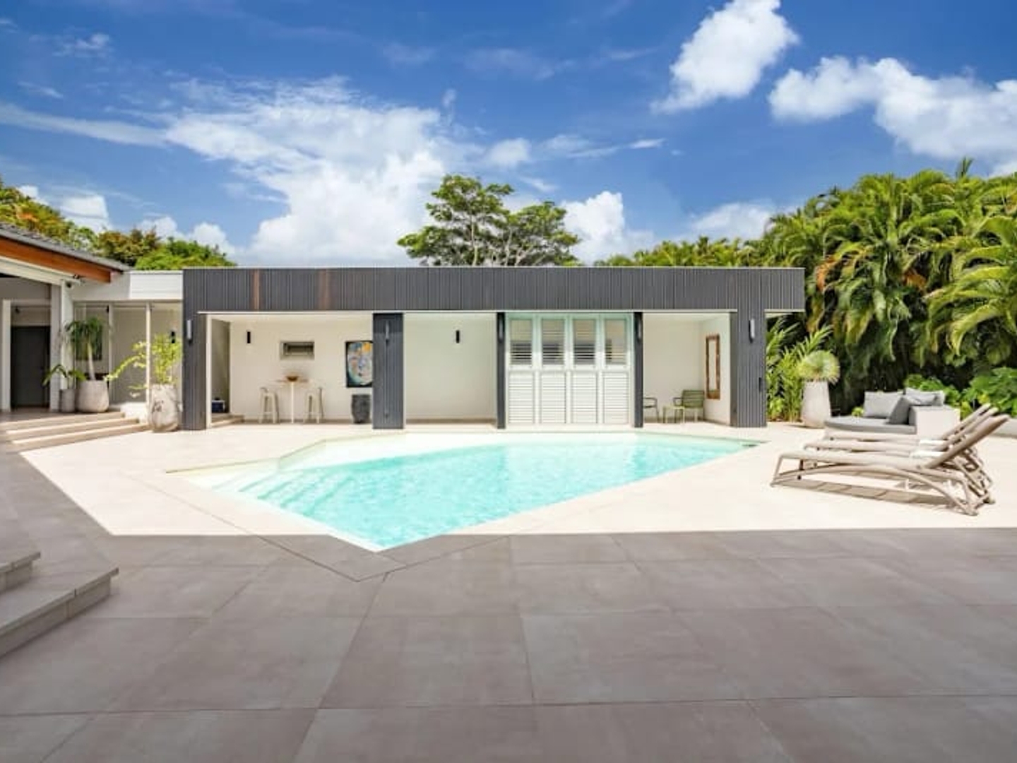 Maison à vendre - 5 pièces - 325m2 - Fort-De-France (97200)
