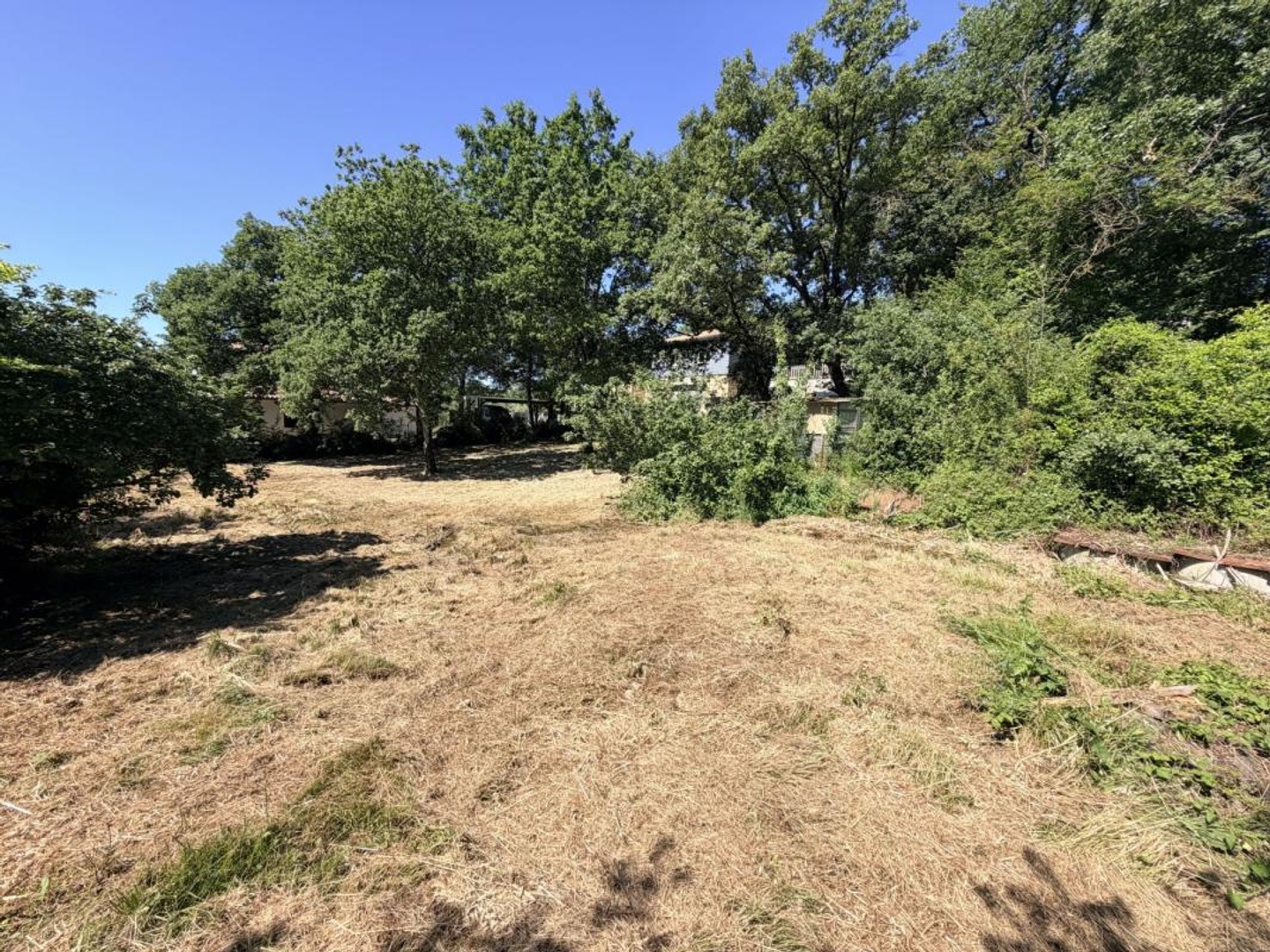 Terrain en individuel 1473 m²