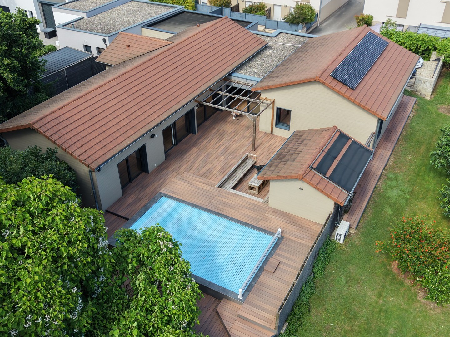 Maison 6 pièces 235 m²