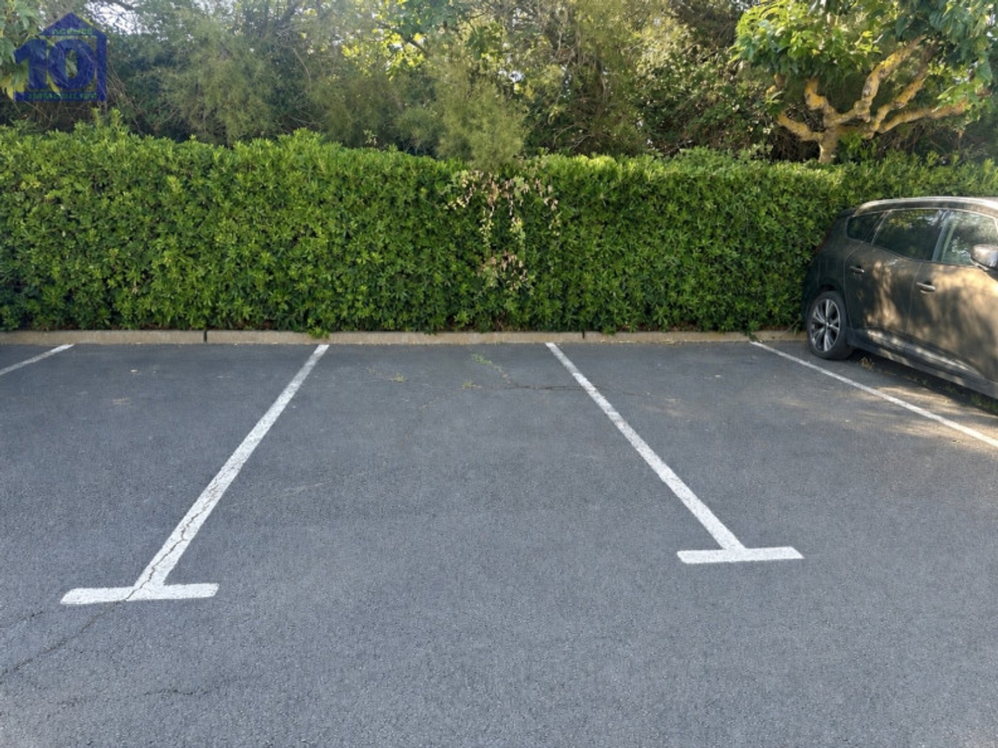 Parking extérieur 12 m²