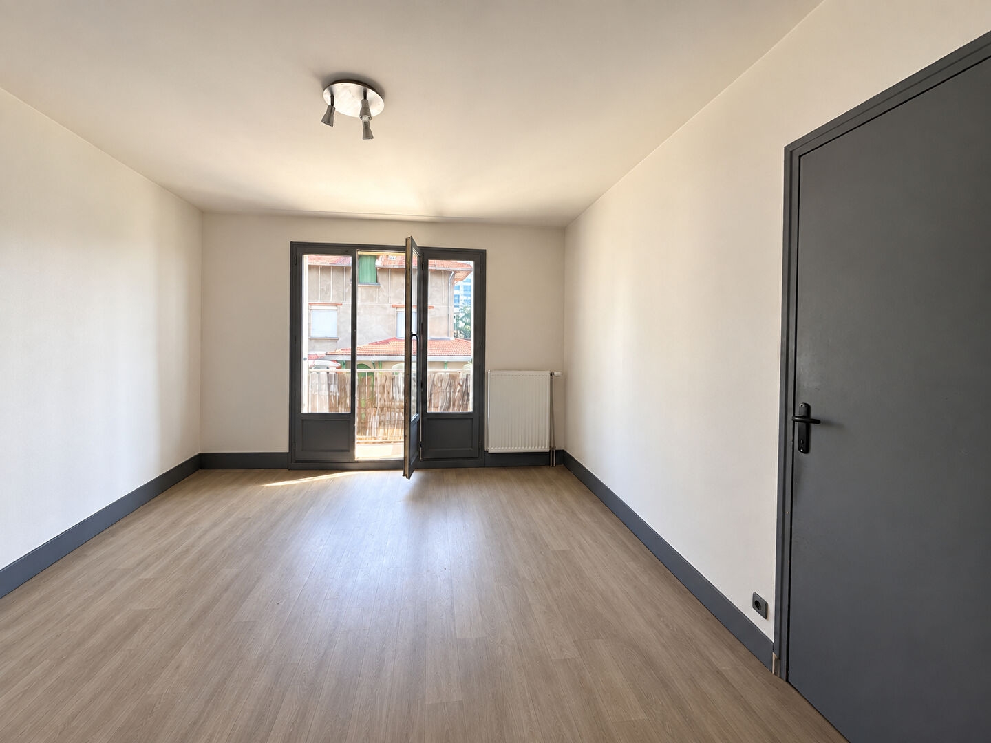 Appartement à vendre - 2 pièces - 46m2 - Dijon (21000)