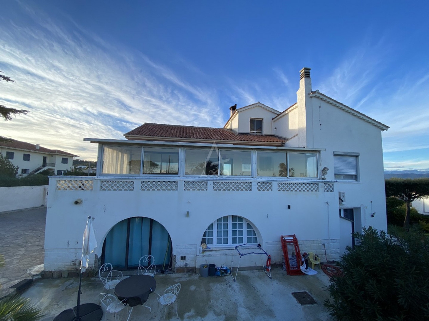 Maison à vendre - 7 pièces - 190m2 - Fréjus (83370)