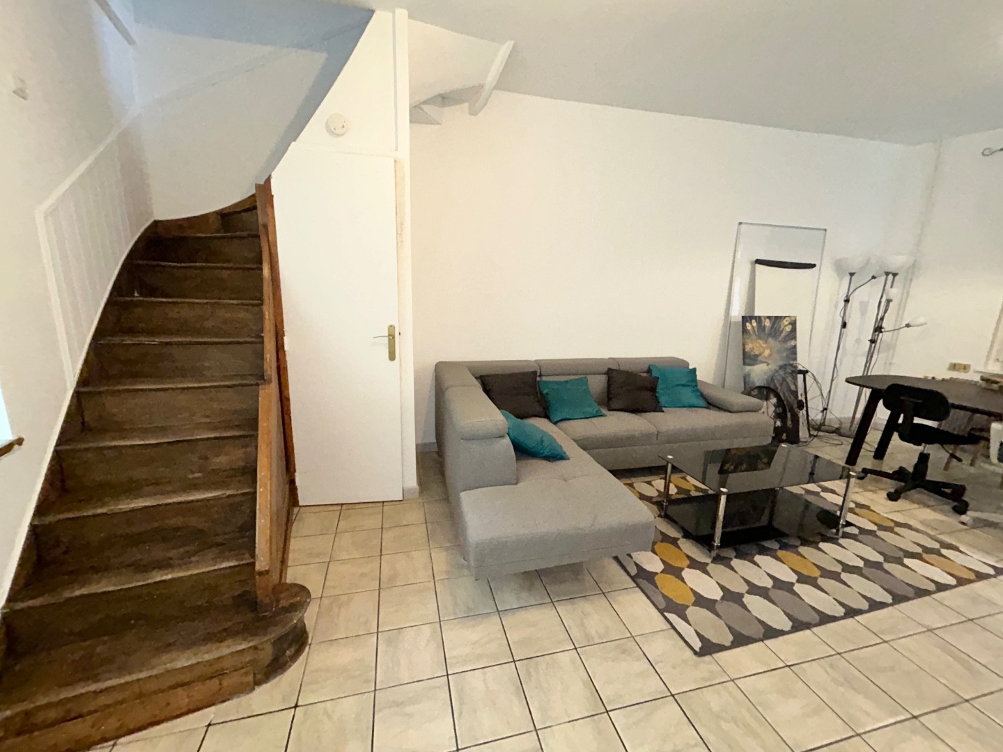 Maison 2 chambres, bureau et cour