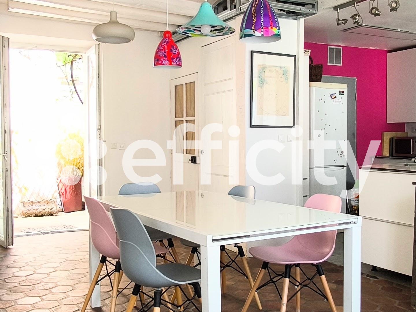 Maison à vendre - 6 pièces - 215m2 - Soignolles-En-Brie (77111)