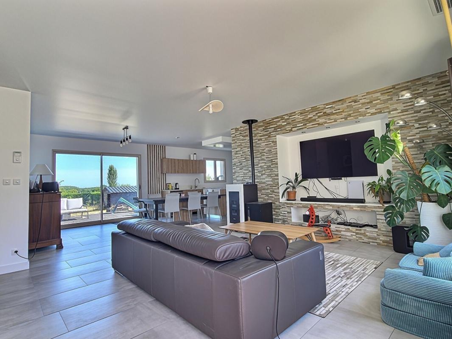 Maison à vendre - 5 pièces - 107m2 - Vernoil-Le-Fourrier (49390)