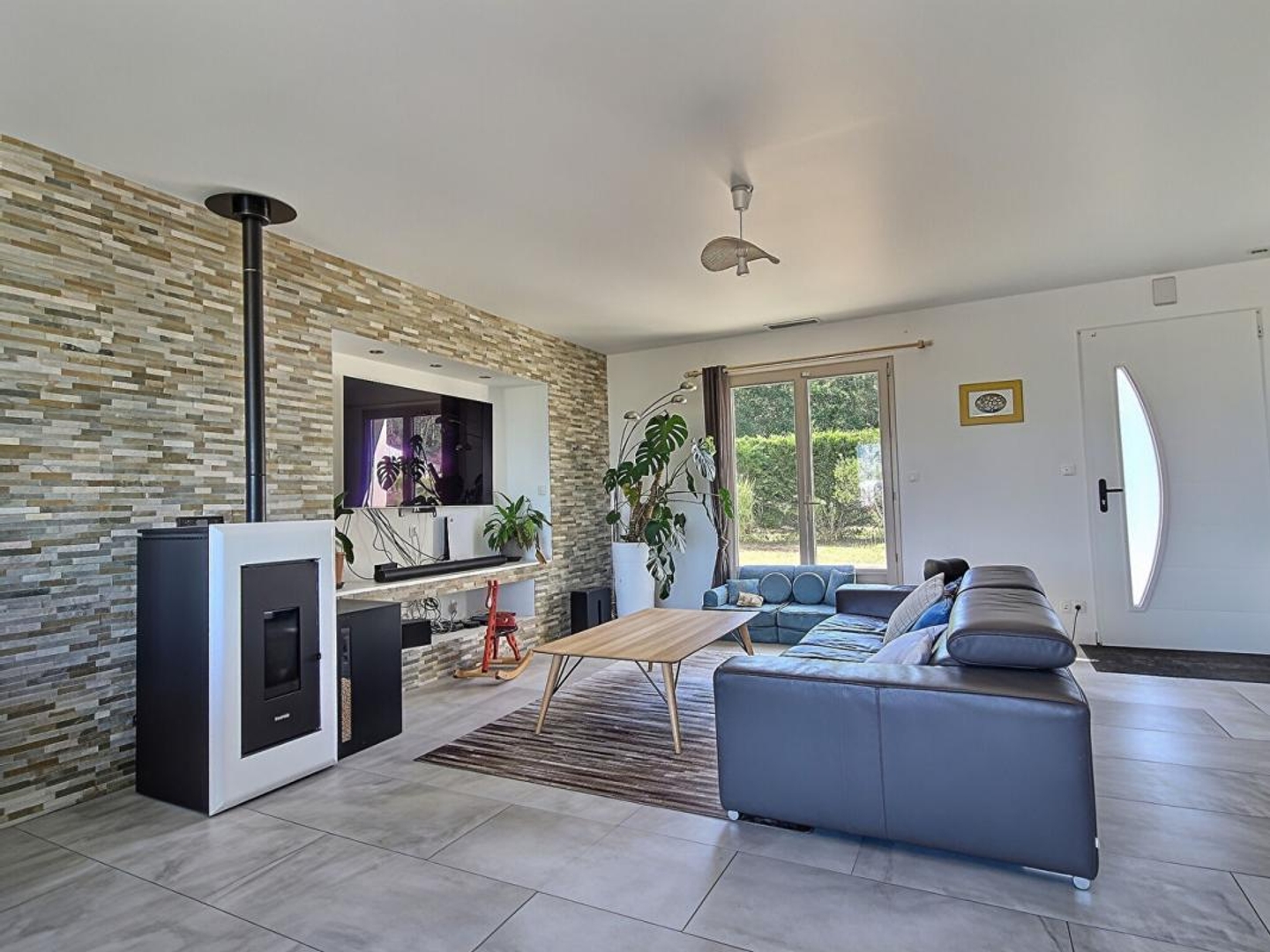 Maison à vendre - 5 pièces - 107m2 - Vernoil-Le-Fourrier (49390)