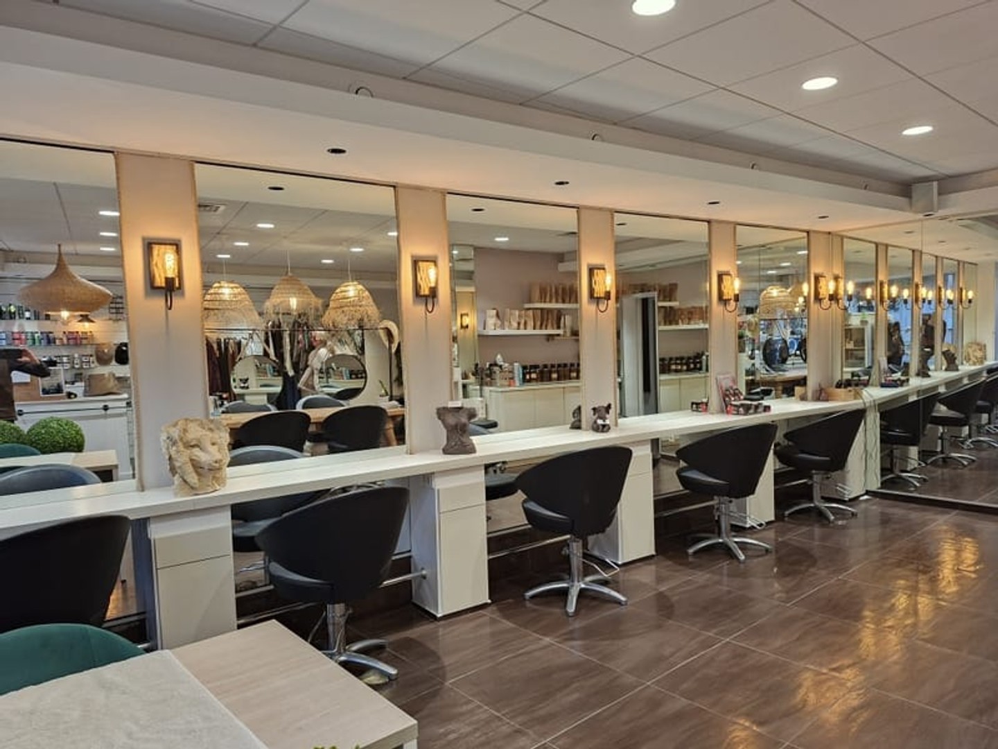 !! Très beau salon de coiffure !!