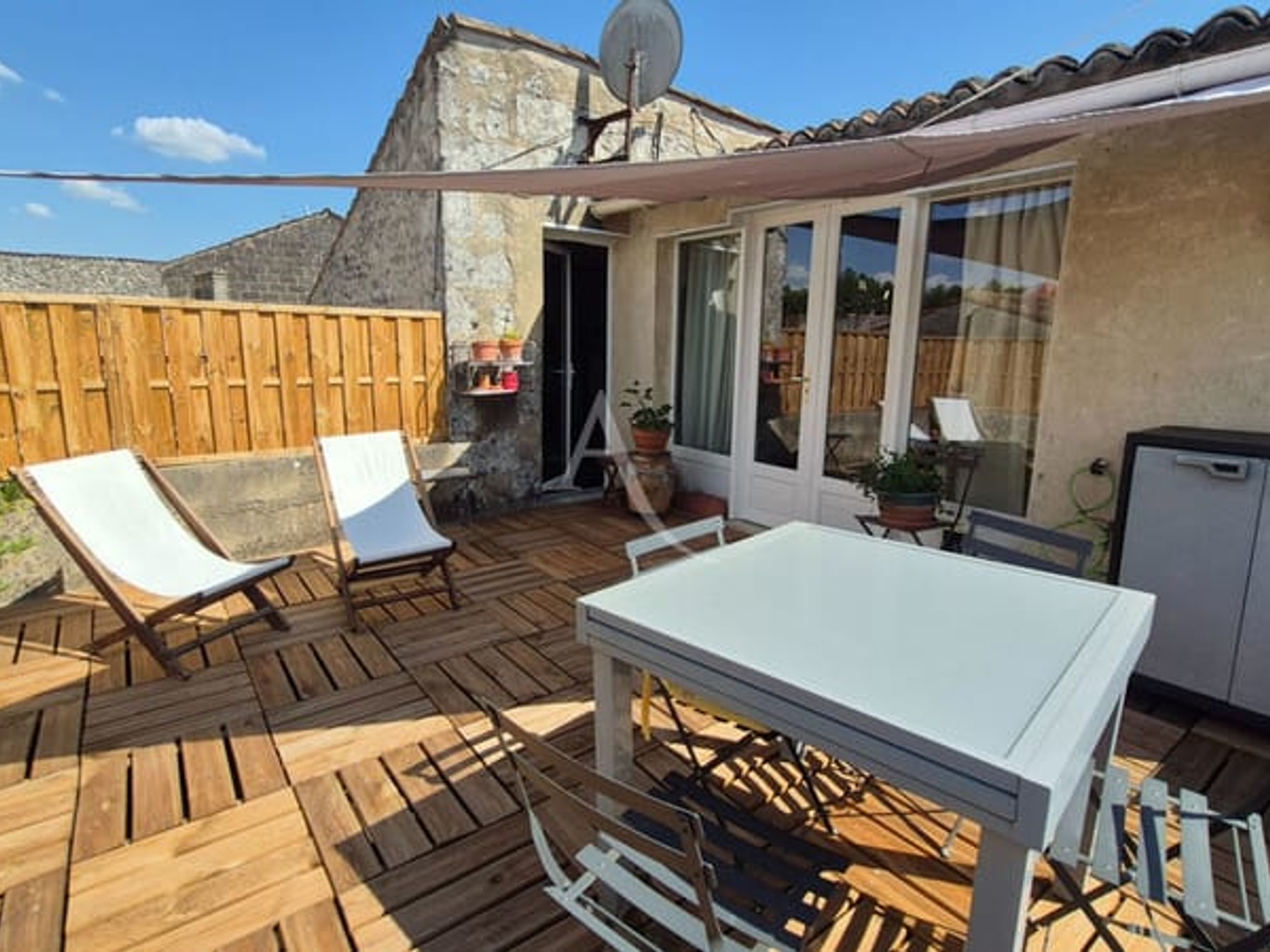 Appartement à vendre - 4 pièces - 99m2 - Saintes (17100)