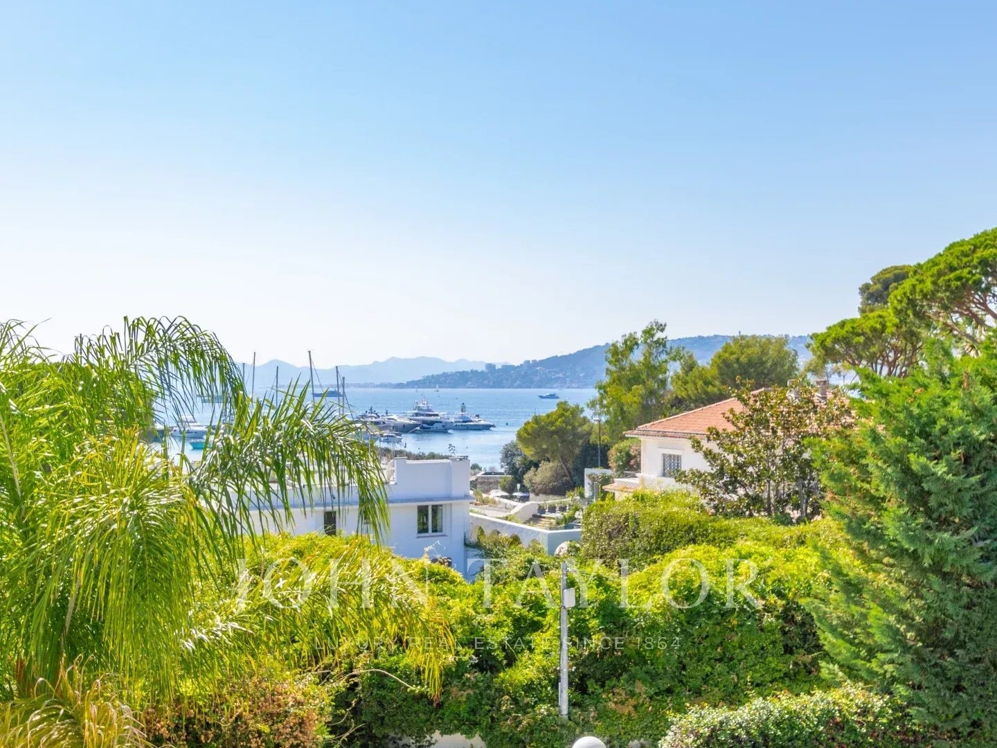 Maison à vendre - 394m2 - Antibes (06600)