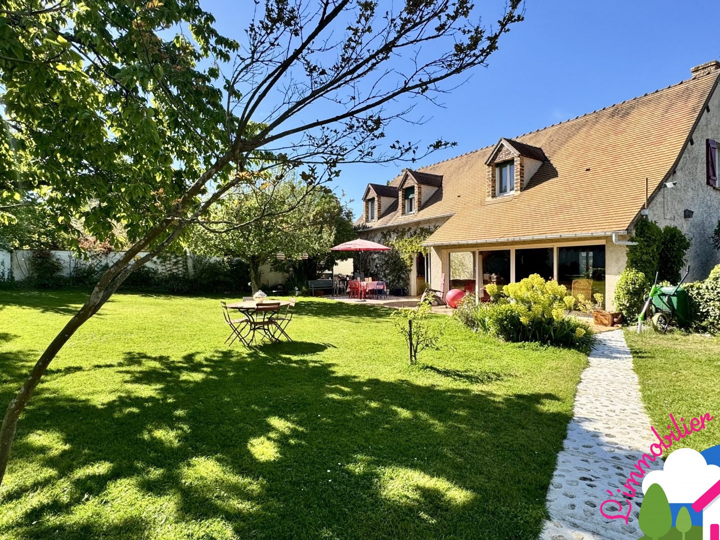 Maison à vendre - 6 pièces - 182m2 - Houdan (78550)