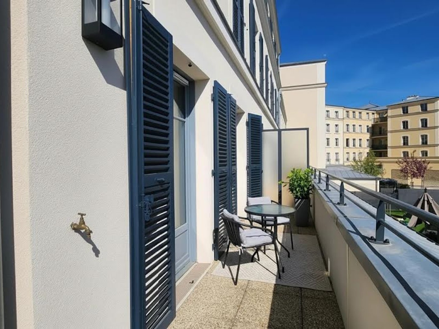 Studio 1 pièce 25 m²