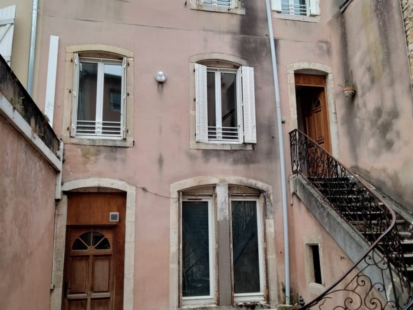 Maison avec appartements 2 pièces 177 m²