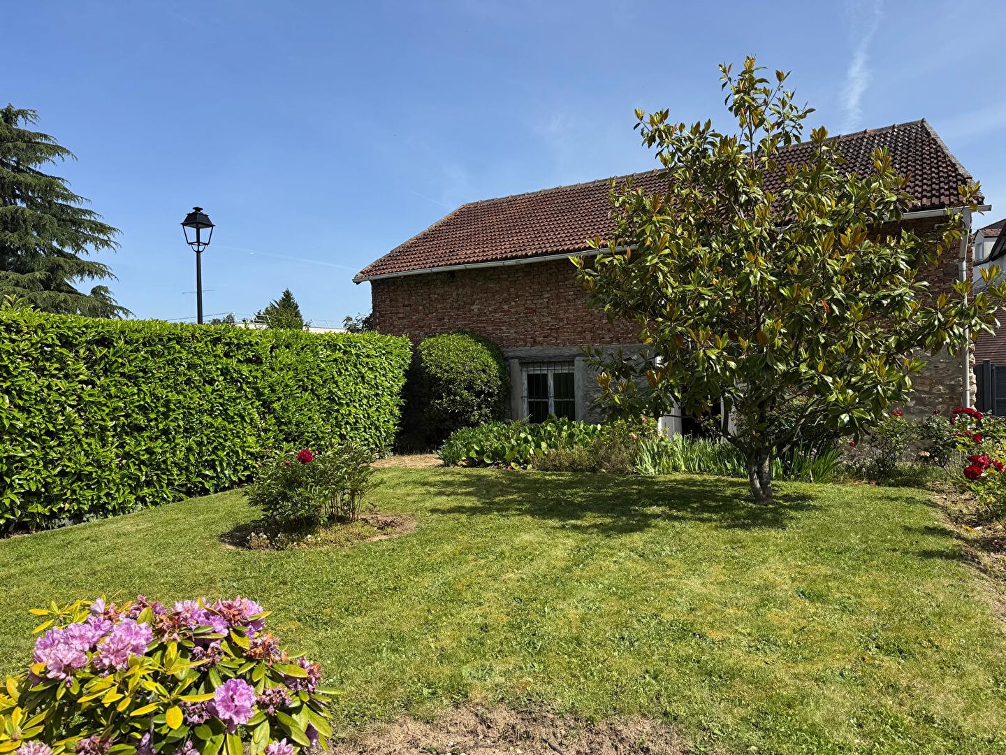78860 ST NOM LA BRETECHE Maison St Nom La Breteche 3 pièce(s) 75 m². 210 m² Utiles