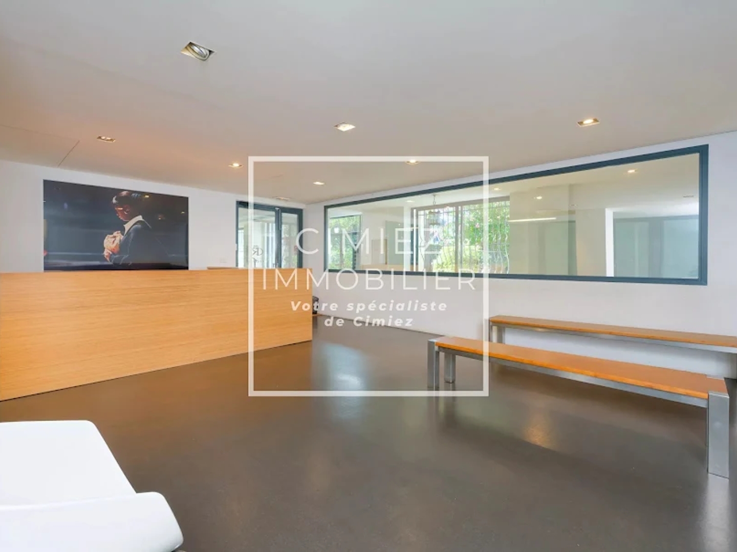 Bureaux à vendre - 12 pièces - 736m2 - Nice (06000)