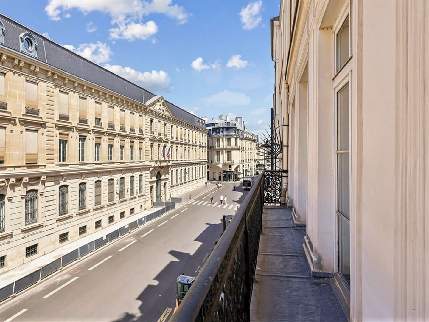 Appartement à vendre - 4 pièces - 141m2 - Paris 1e (75001)