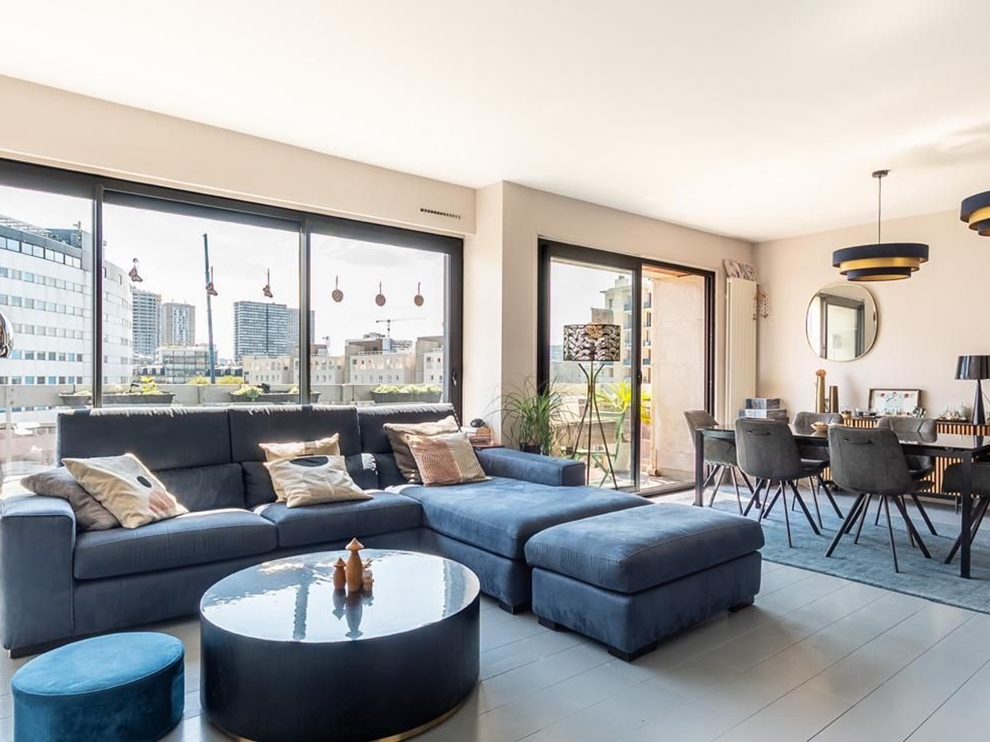 Appartement à vendre - 5 pièces - 113m2 - Paris 16e (75016)