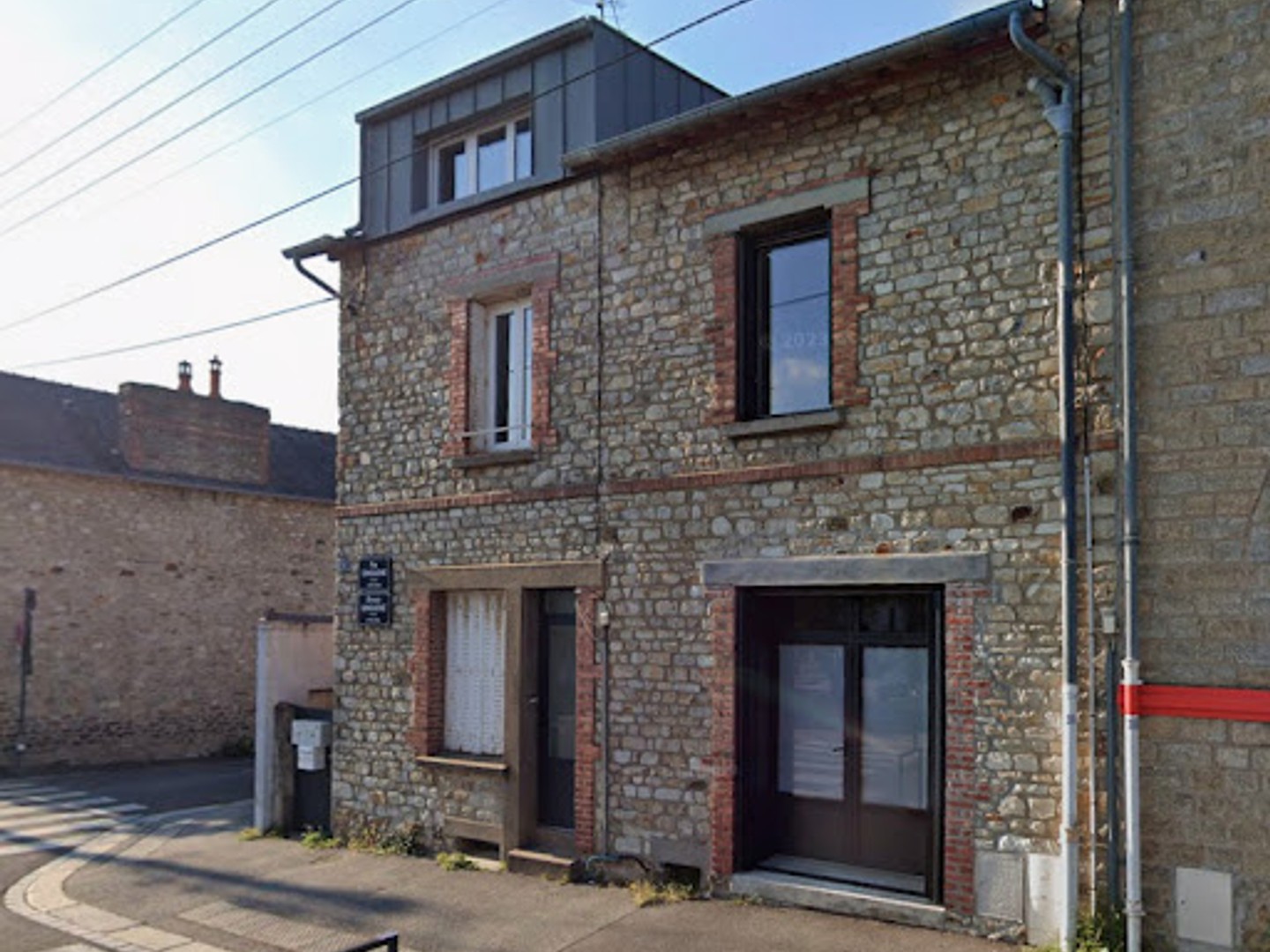 Local commercial 7 pièces 117 m²