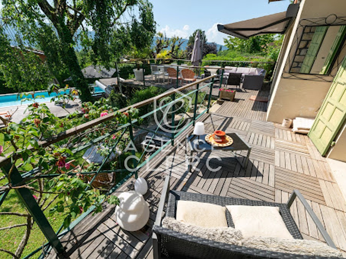 Maison à vendre - 5 pièces - 122m2 - Menthon-Saint-Ber... (74290)