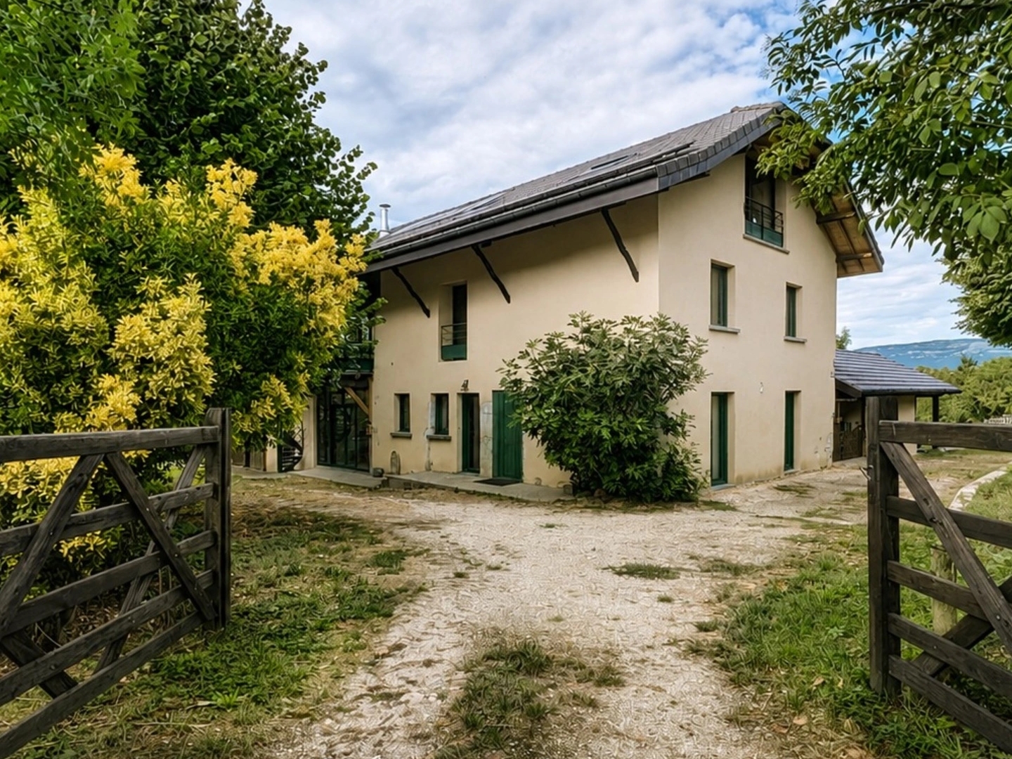 Maison à vendre - 8 pièces - 298m2 - Seyssel (74910)