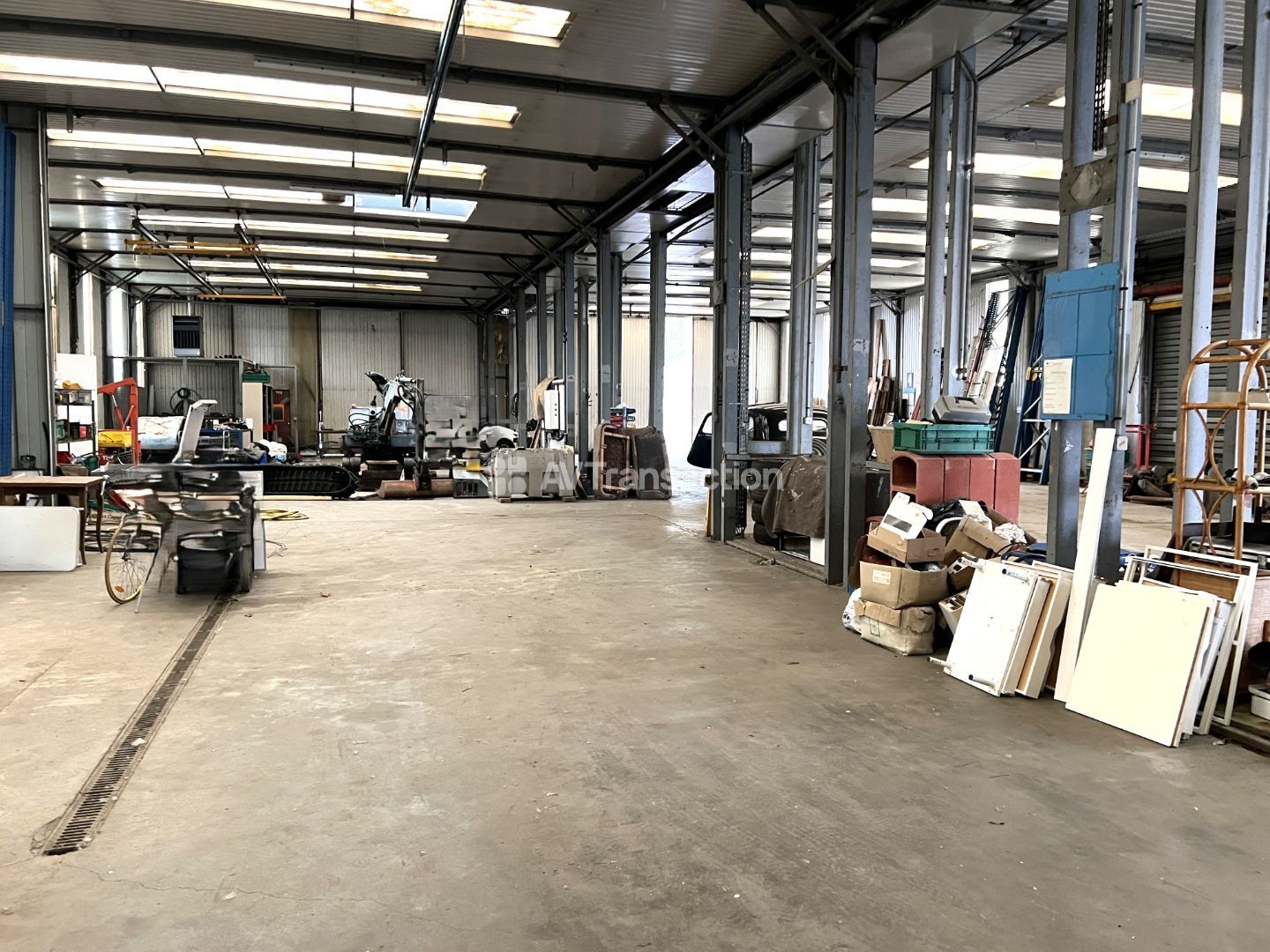 Bureaux à vendre - 2 pièces - 735m2 - Vernon (27200)