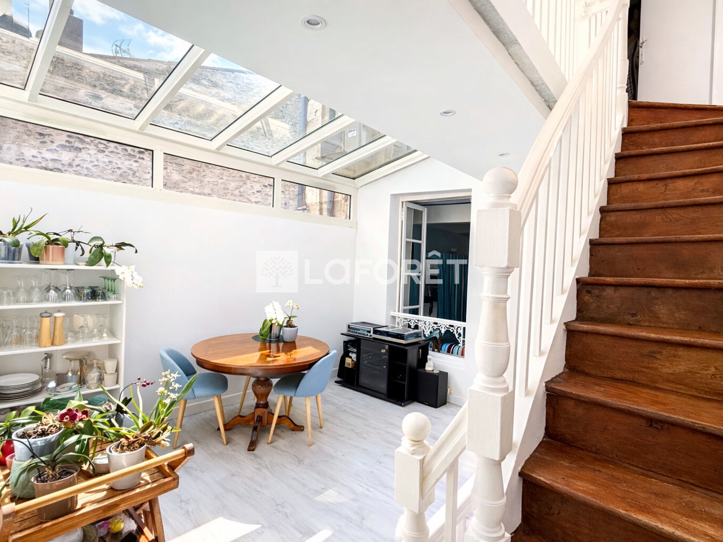 Locaux à vendre - 177m2 - Saintes (17100)