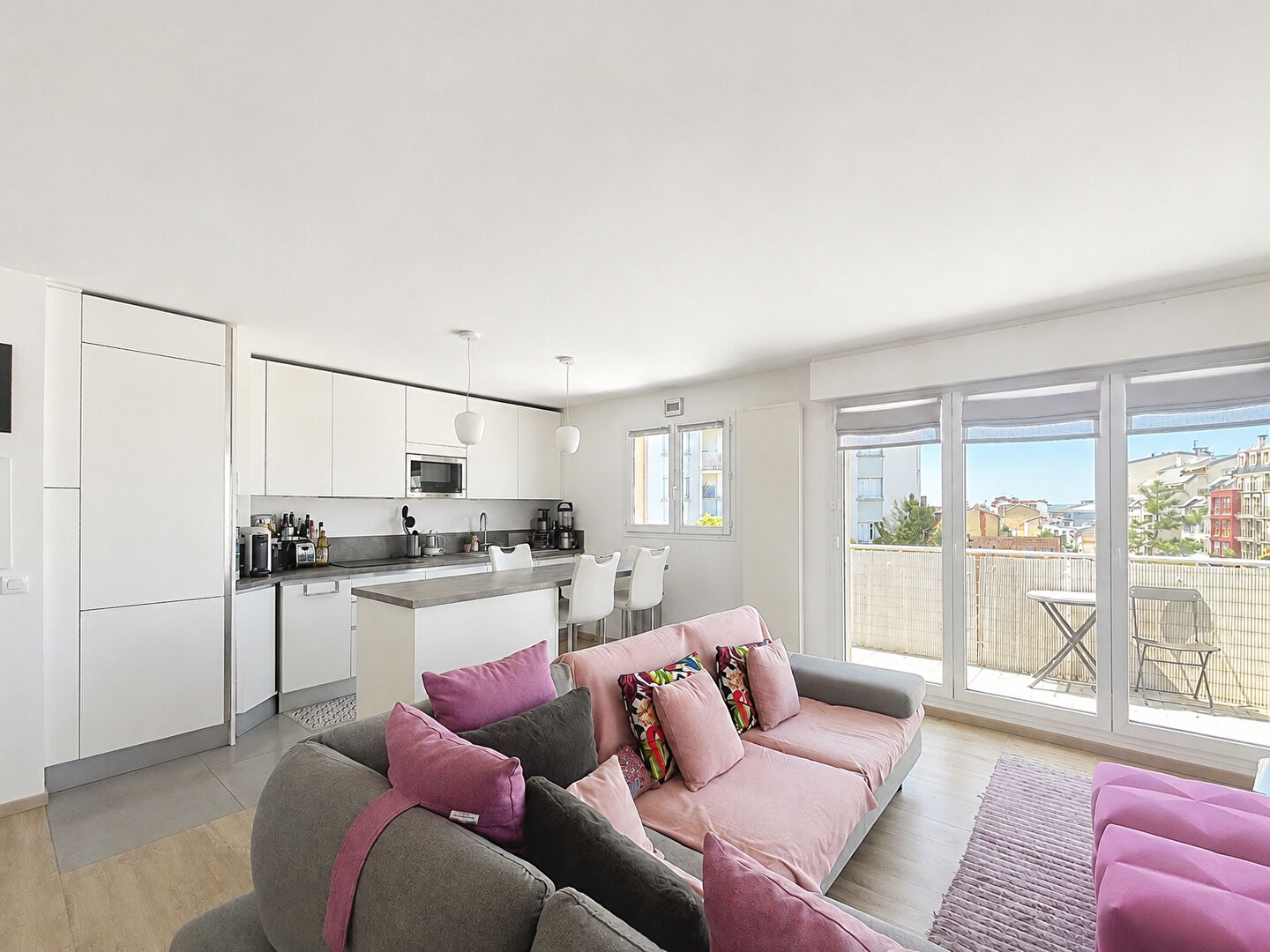 Appartement à vendre - 4 pièces - 99m2 - Suresnes (92150)
