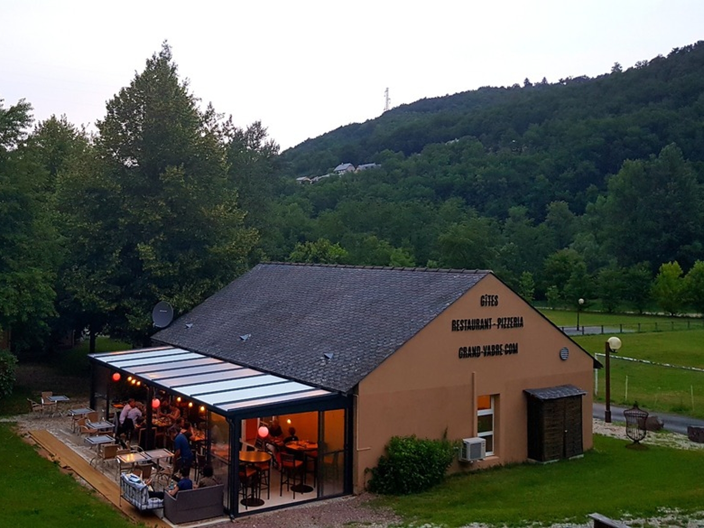 Village Vacances avec Restaurant & Licence IV GRAND VABRE (12)