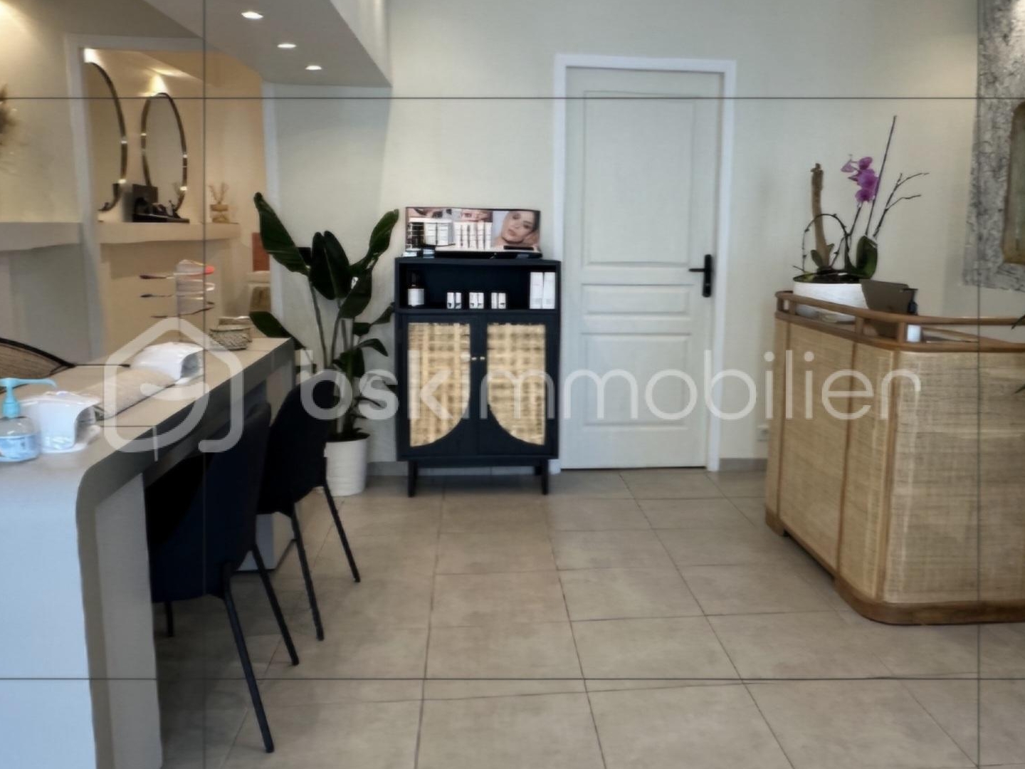 Fonds de commerce 4 pièces 52 m²