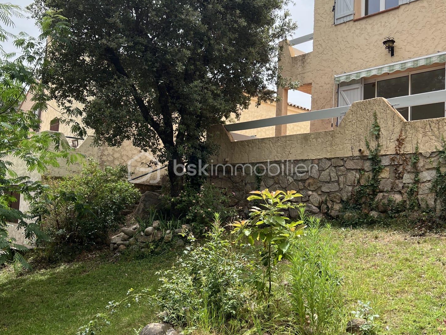 Maison à vendre - 10 pièces - 252m2 - Zonza (20124)