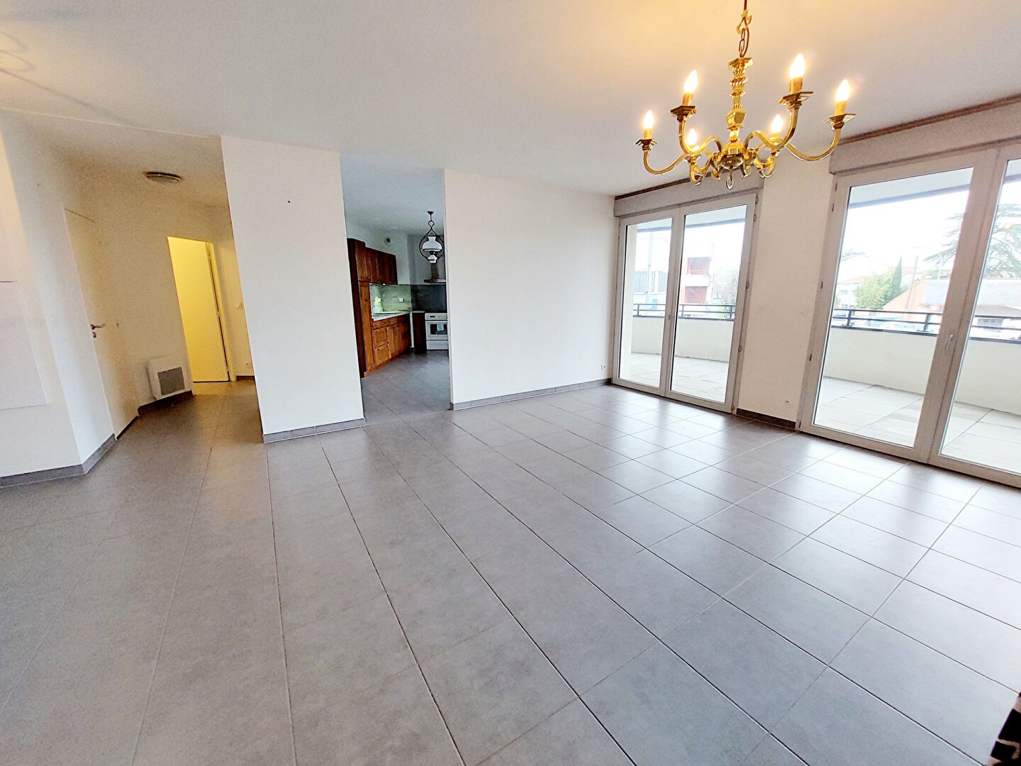 SOUS OFFRE - Appartement 94 m2 T3bis + Garage fermé