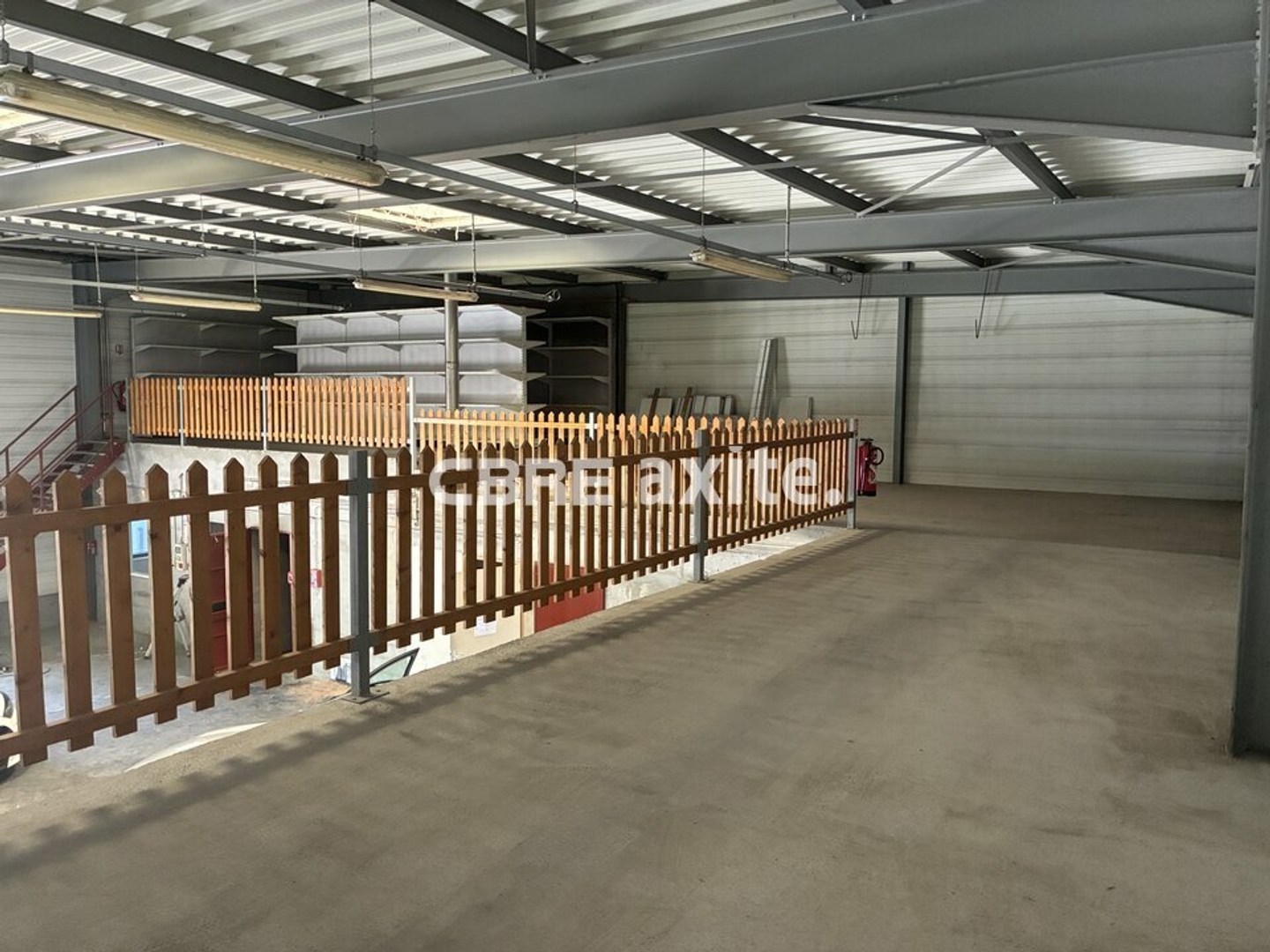 Locaux à vendre - 780m2 - Saint-Ferréol (74210)