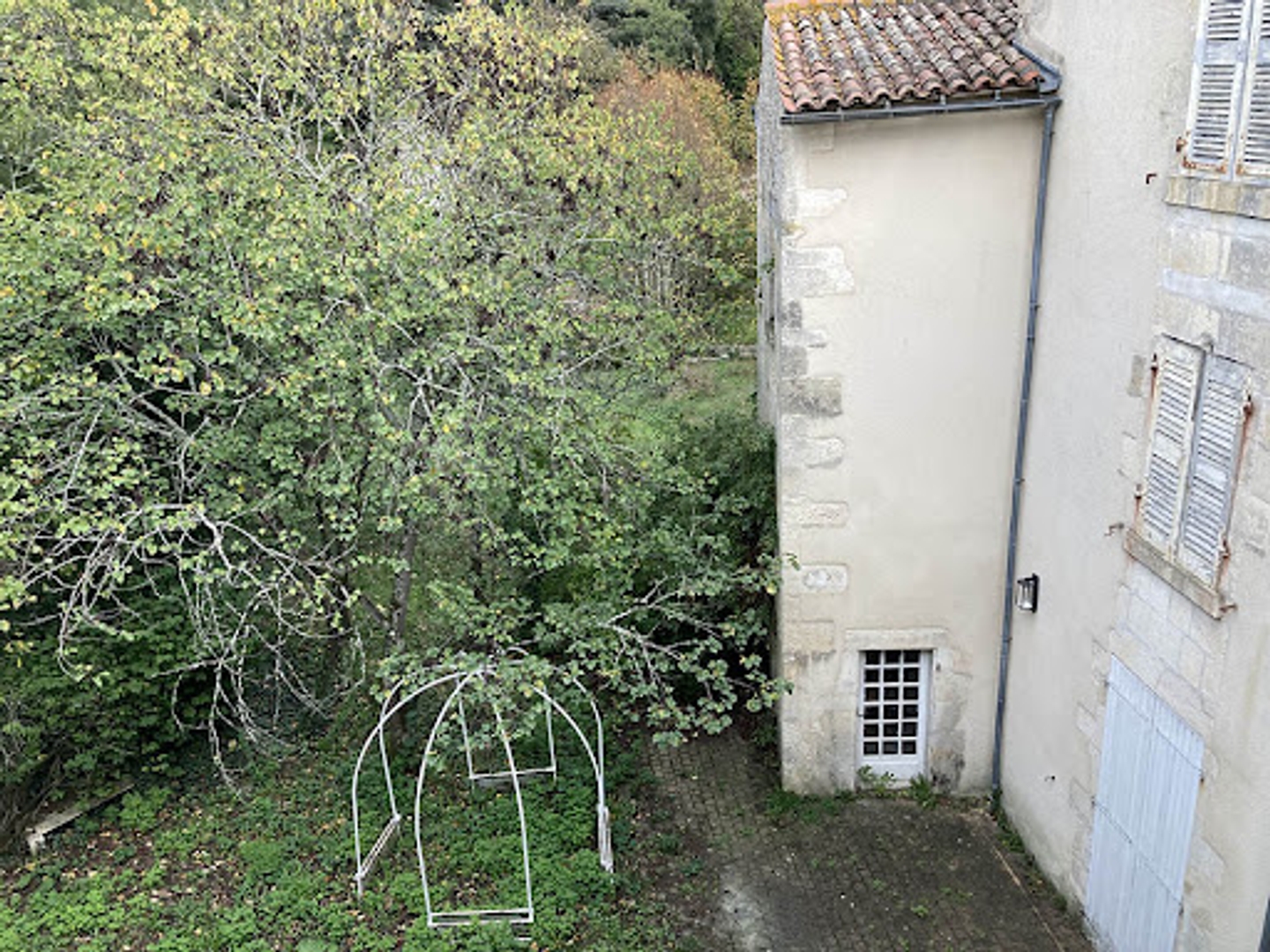 Maison à vendre - 1100m2 - Fontenay-Le-Comte (85200)