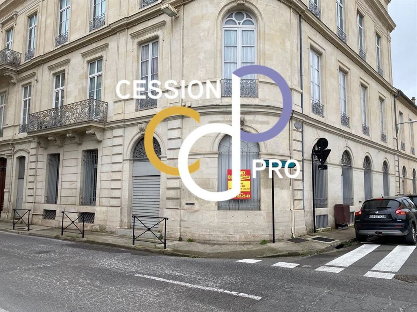 BUREAUX OU LOCAUX D'ACTIVITE A VENDRE DE 206 m² À AMÉNAGER MUSÉE DES BEAUX ARTS A NÎMES