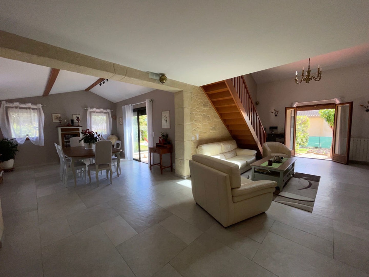 Maison à vendre - 7 pièces - 160m2 - Saint-Geniès-De-F... (34480)