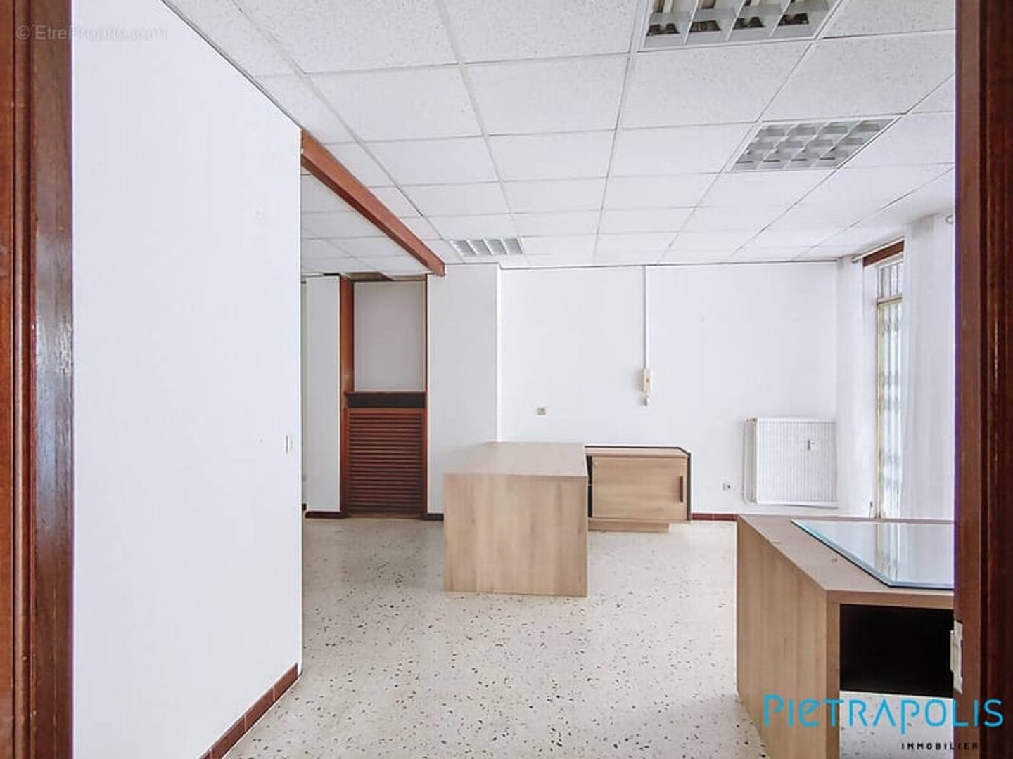 Commerce 1 pièce 55 m²