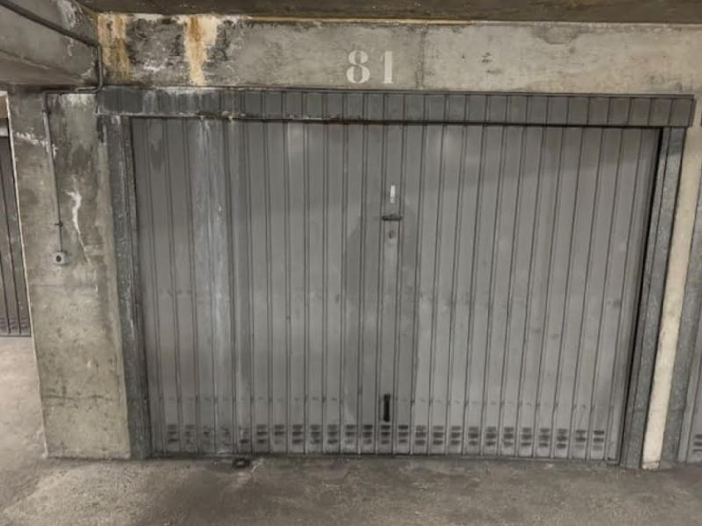 Parking/Garage/Box