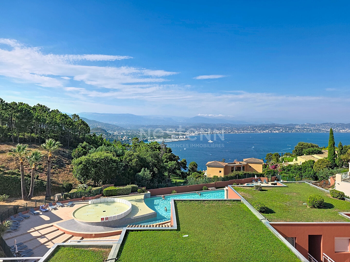A VENDRE - THEOULE-SUR-MER - 2P - VUE MER - GARAGE