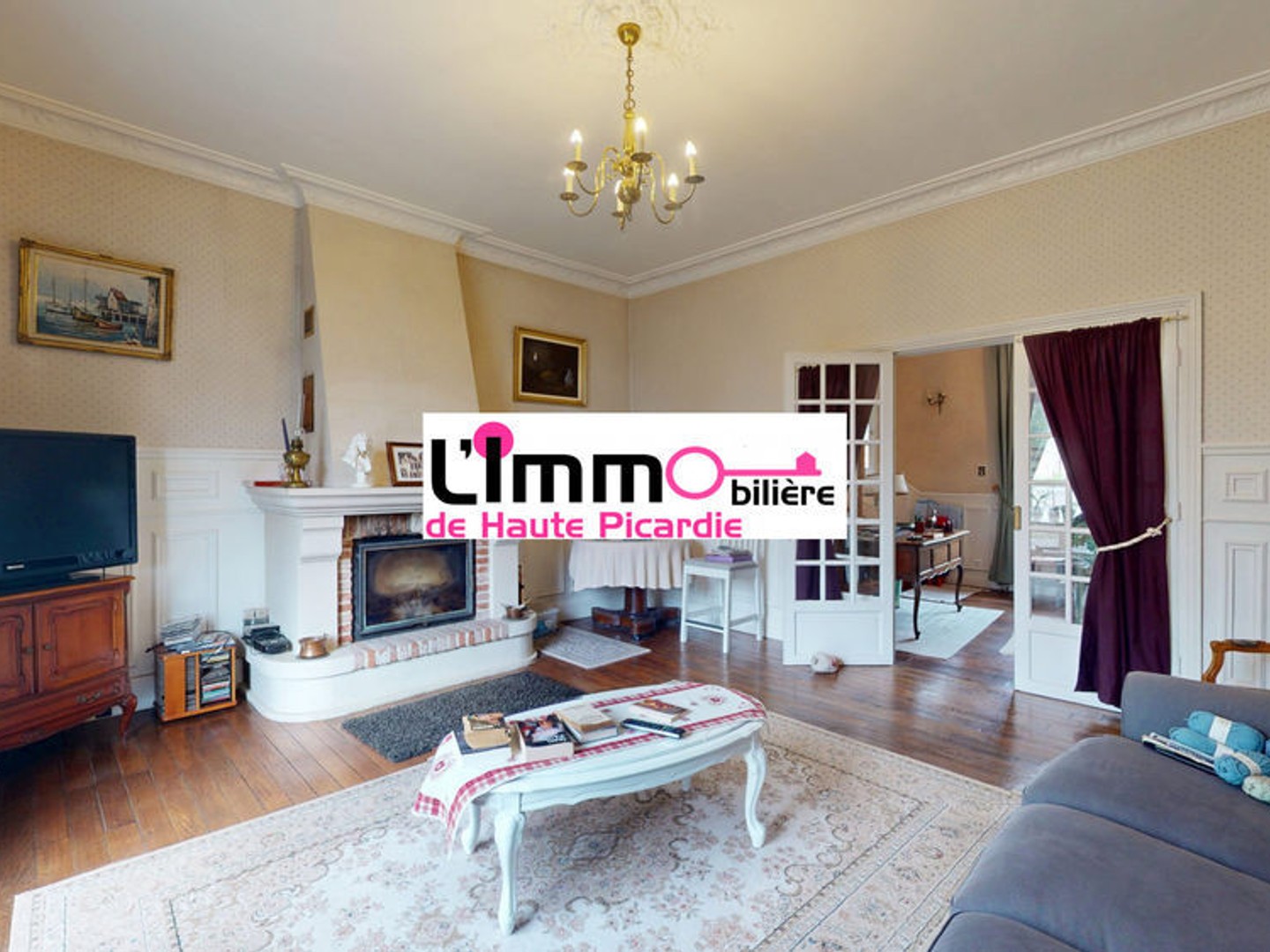 Maison 10 pièces 323 m²